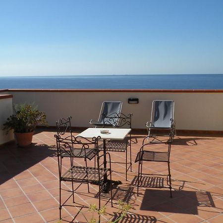 Terrazze Sul Mare Melito Di Porto Salvo Hotel Buitenkant foto