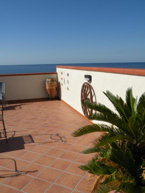 Terrazze Sul Mare Melito Di Porto Salvo Hotel Buitenkant foto